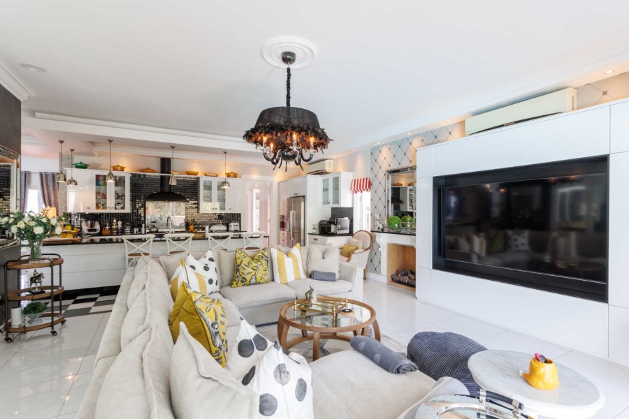 To Let 4 Bedroom Property for Rent in Val De Vie Estate Western Cape